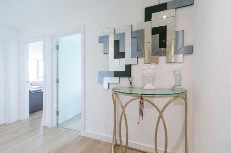 Room With Private Bathroom In A Modern Two Bedroom Two Bathroom Flat Λονδίνο Εξωτερικό φωτογραφία